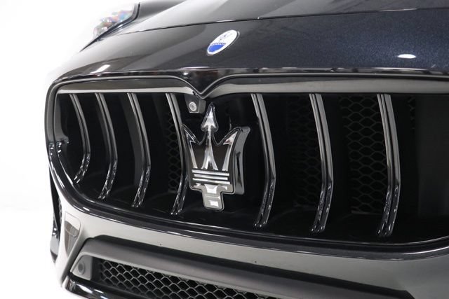 Used 2023 Maserati Grecale Modena AWD/4WD image 11