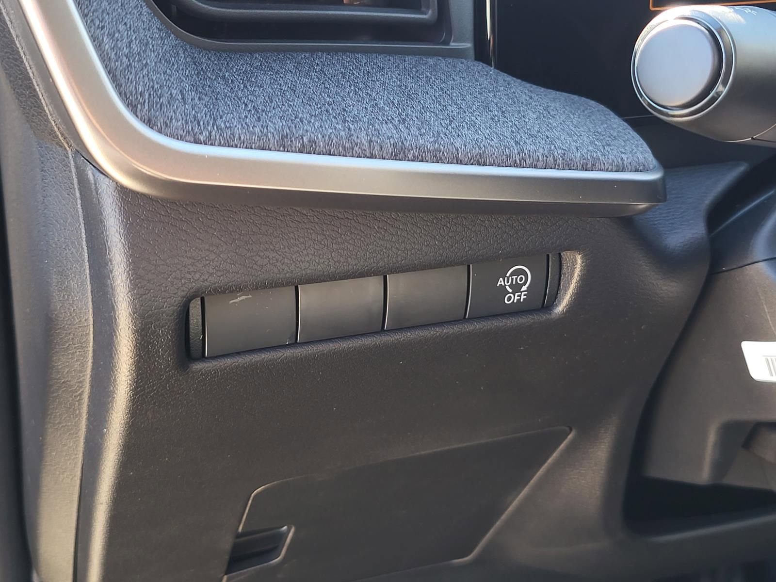 New 2026 Nissan Kicks SV image 19