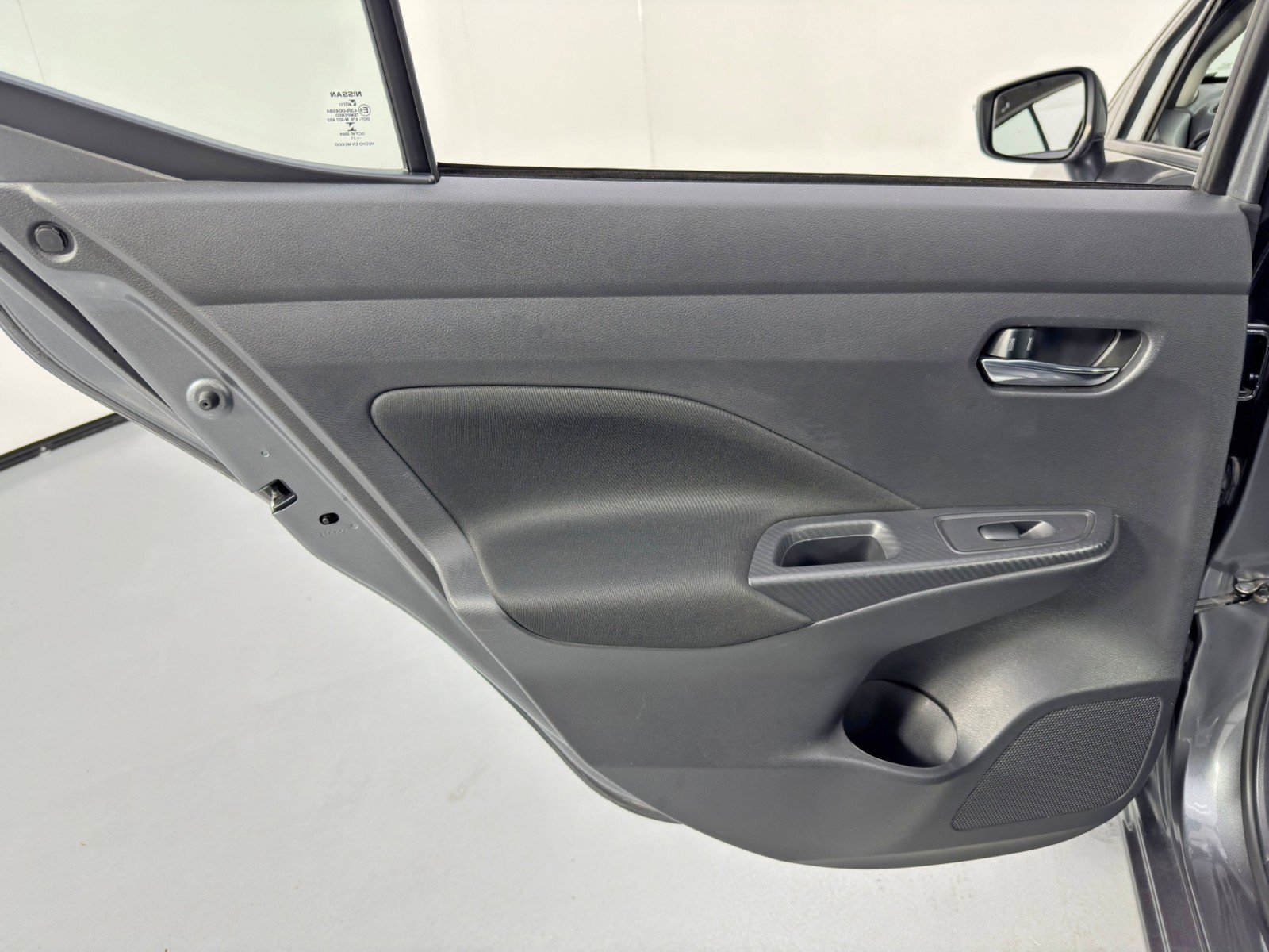 Used 2021 Nissan Versa SV image 34