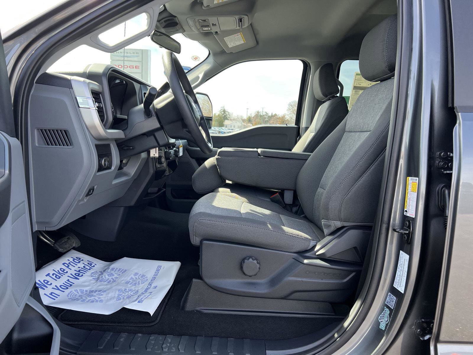 New 2026 Ford F250 XL w/ STX Appearance Package AWD/4WD image 21