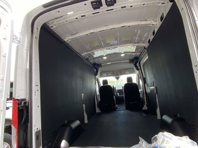New 2026 Ford Transit 250 148 Medium Roof w/ Load Area Protection Package RWD image 15