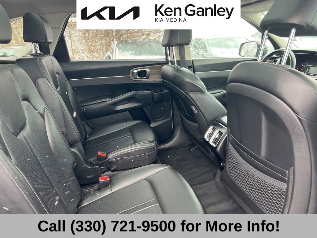 Certified 2022 Kia Sorento EX w/ Panoramic Sunroof Package image 58