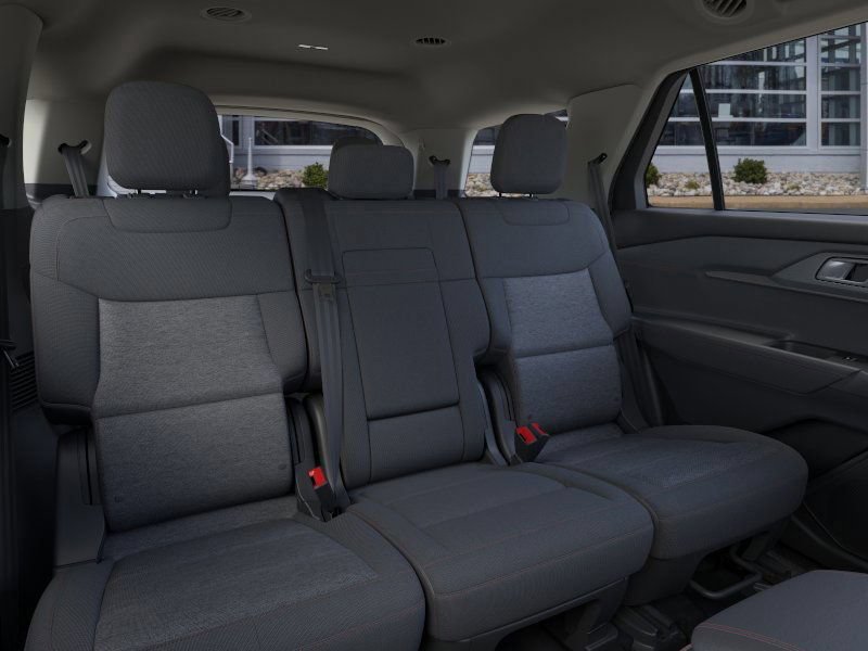 Used 2026 Ford Explorer Active AWD/4WD image 11