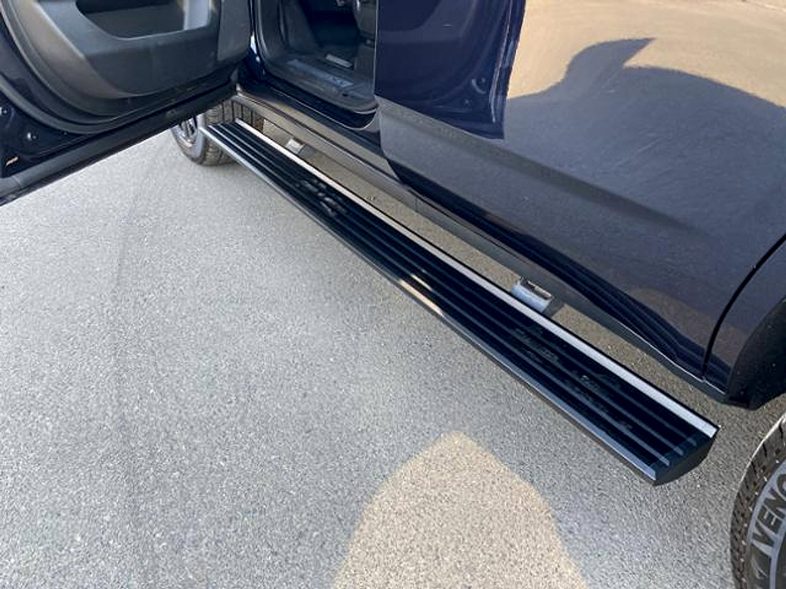 Used 2022 Chevrolet Tahoe High Country AWD/4WD image 39