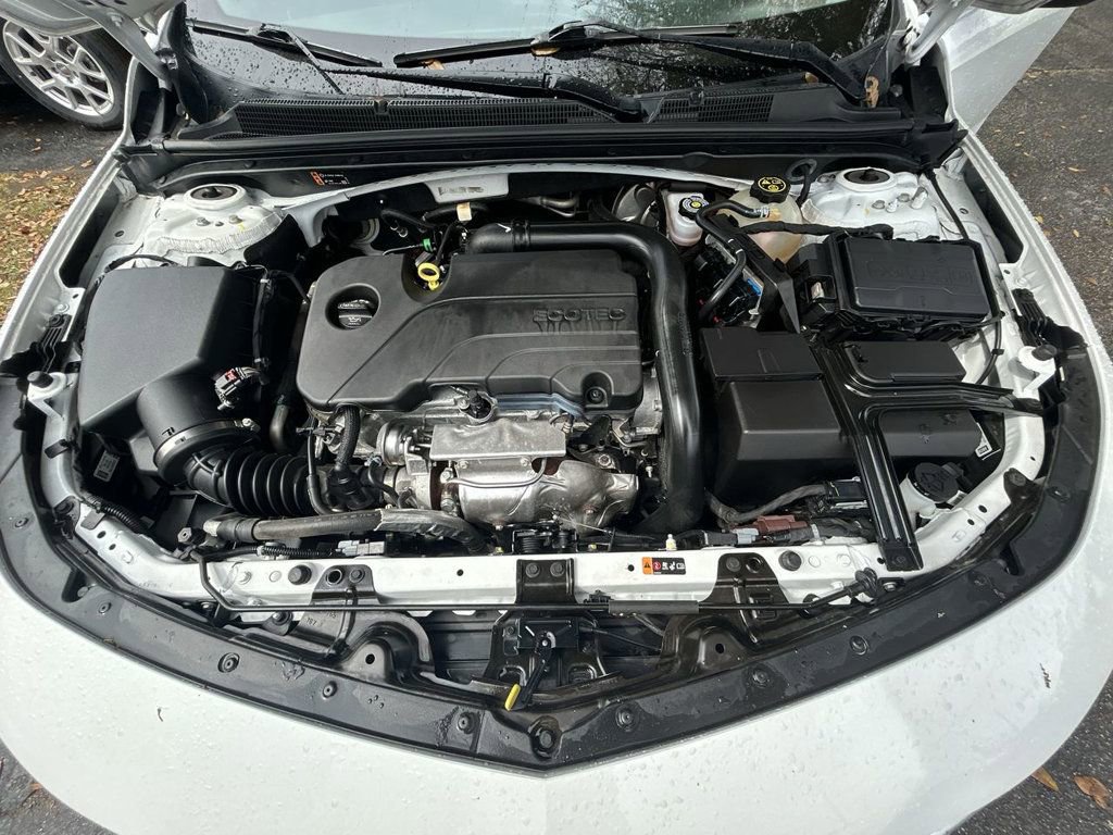 Used 2022 Chevrolet Malibu LS FWD image 11