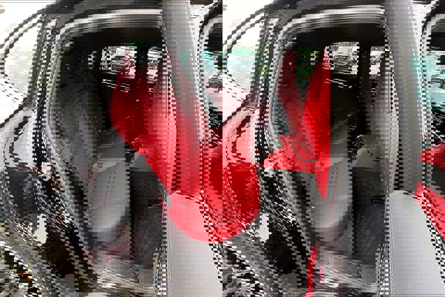 Used 2023 Porsche Panamera 4 Platinum Edition image 19