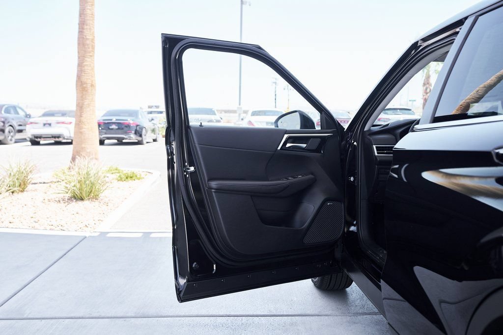 Used 2025 Mitsubishi Outlander SE FWD image 17