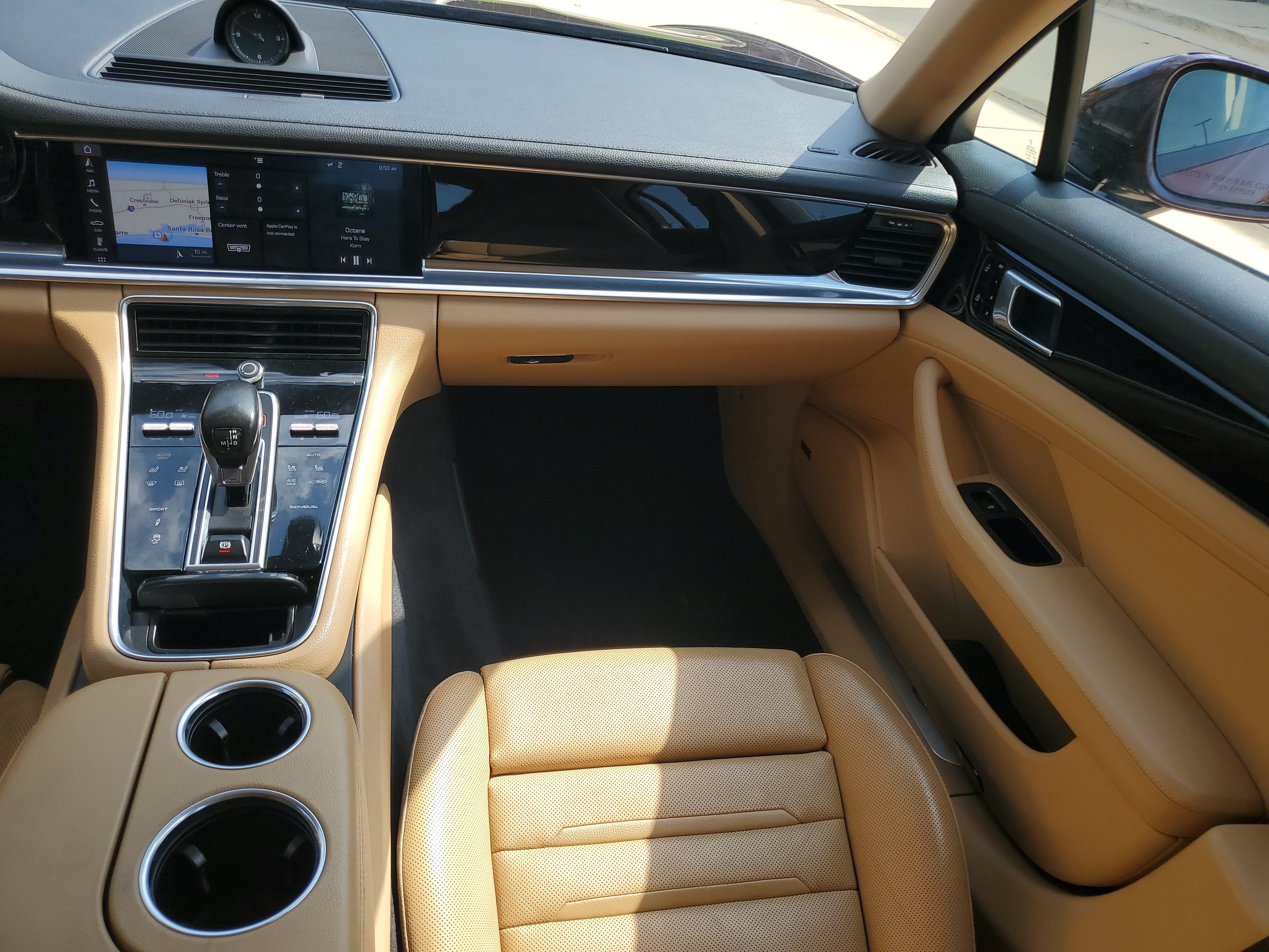Used 2020 Porsche Panamera 4 AWD/4WD image 39