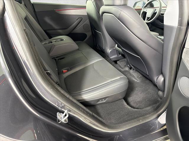 Used 2026 Tesla Model Y 2WD image 17