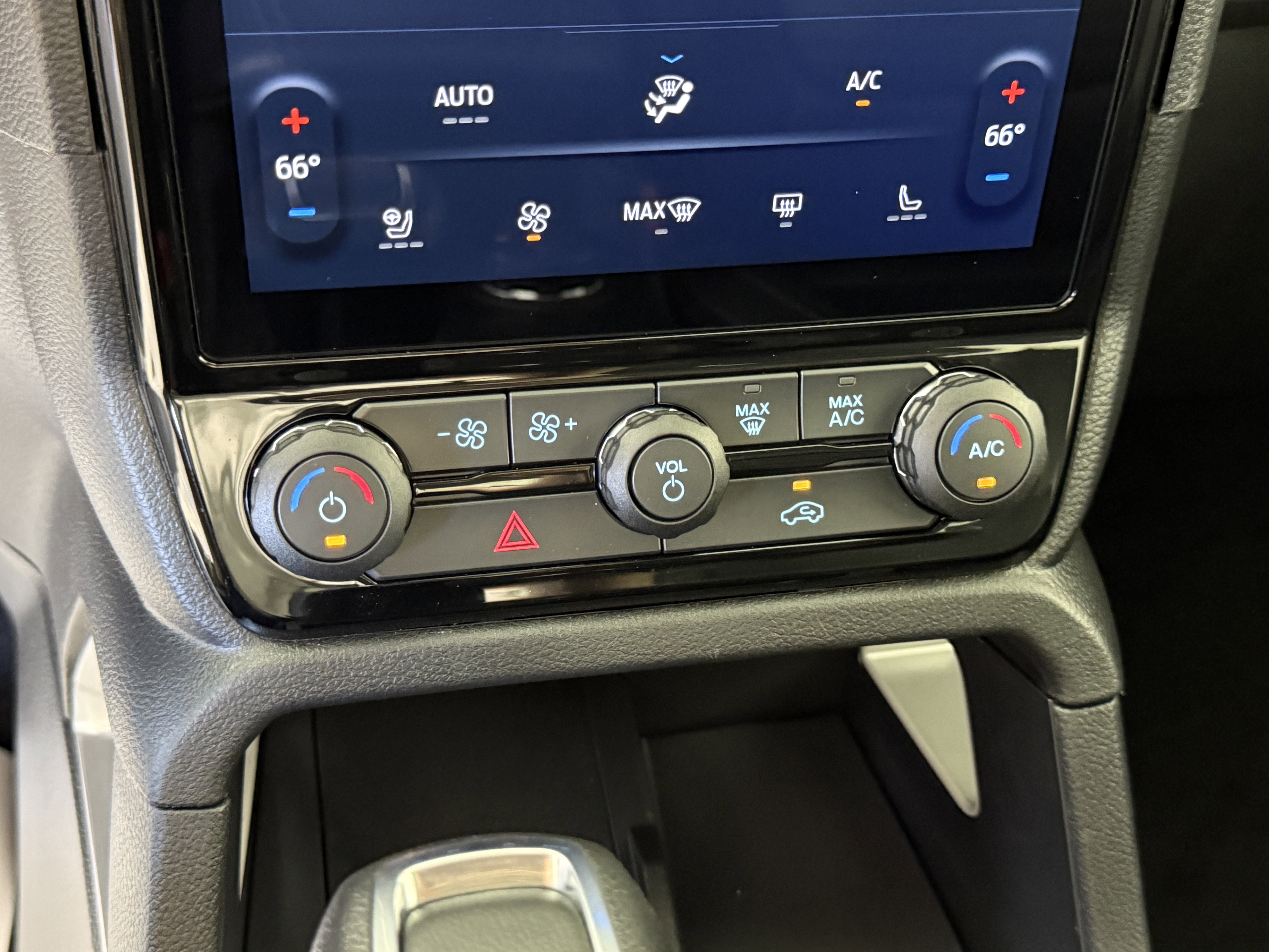 Used 2025 Ford Ranger Lariat w/ FX4 Off-Road Package AWD/4WD image 23
