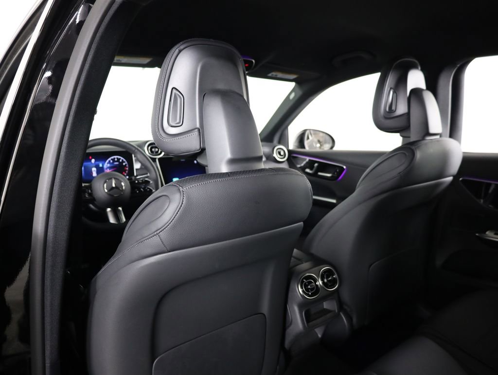 Used 2026 Mercedes-Benz GLC 300 4MATIC image 41