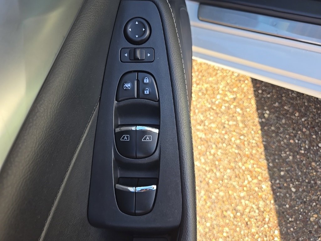 Used 2020 Nissan Maxima 3.5 SL w/ Floor Mat Group image 12