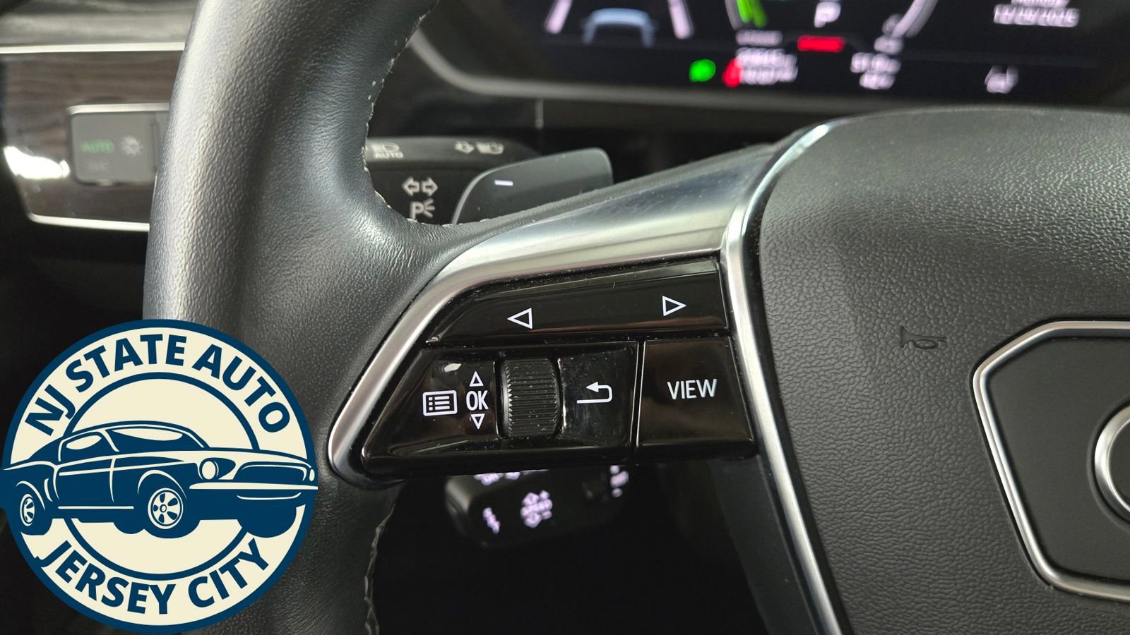 Used 2022 Audi e-tron Premium w/ Convenience Plus Package image 17