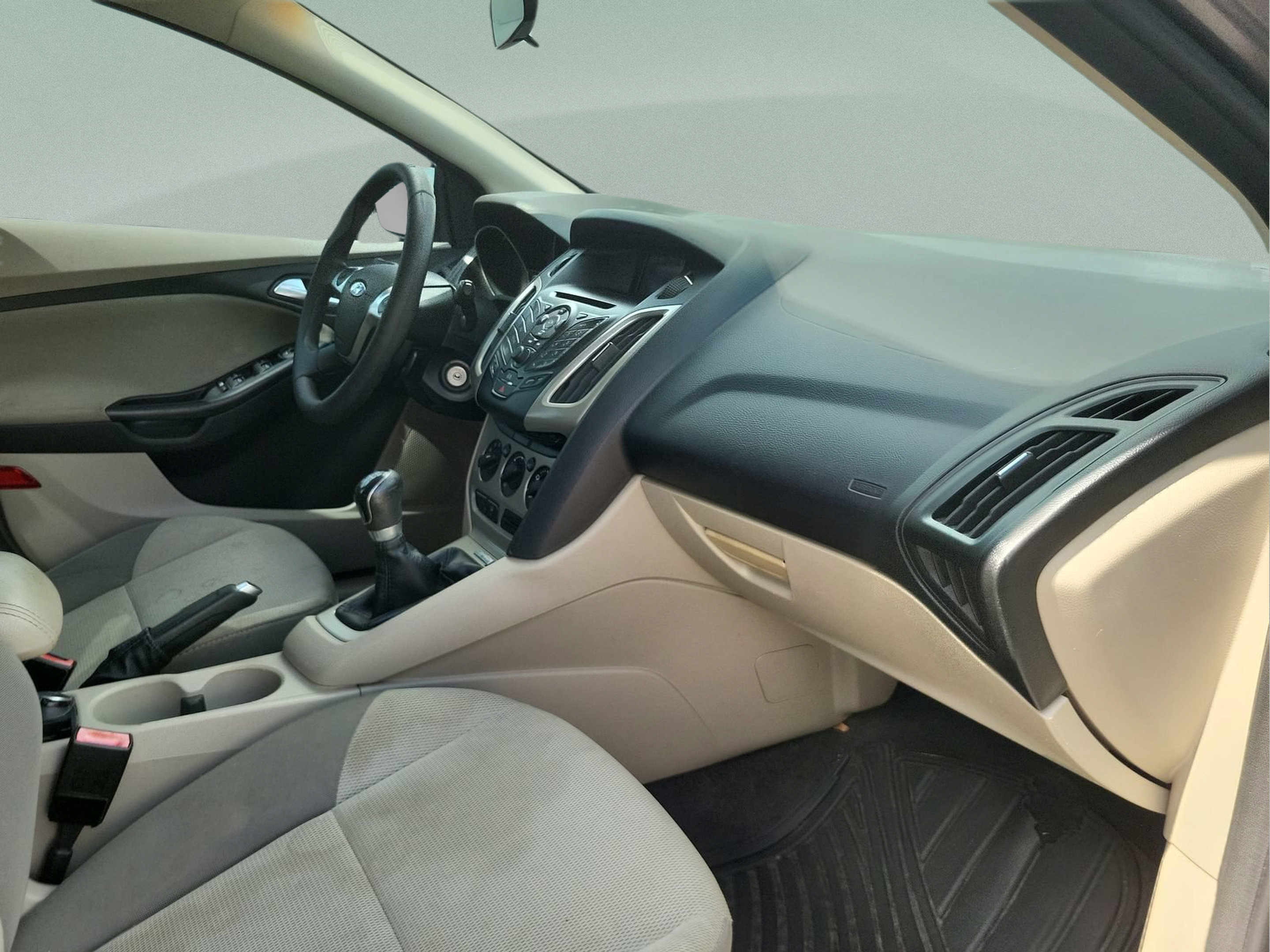 Used 2013 Ford Focus SE w/ Interior Protection Pkg FWD image 18