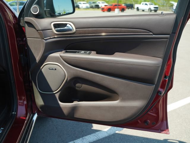 Used 2015 Jeep Grand Cherokee Summit AWD/4WD image 21
