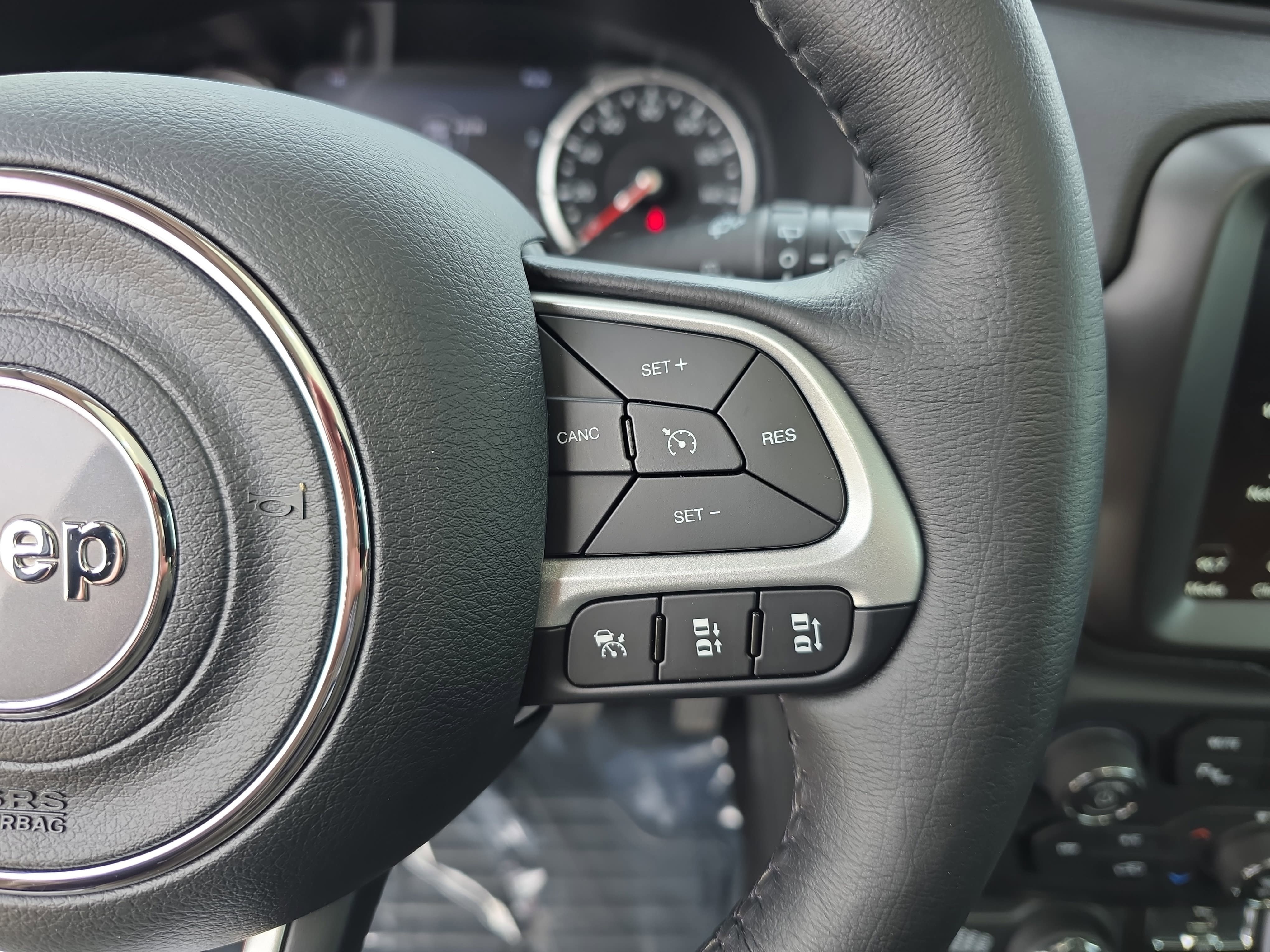 Certified 2023 Jeep Renegade Limited w/ Sun/Sound Group AWD/4WD image 14