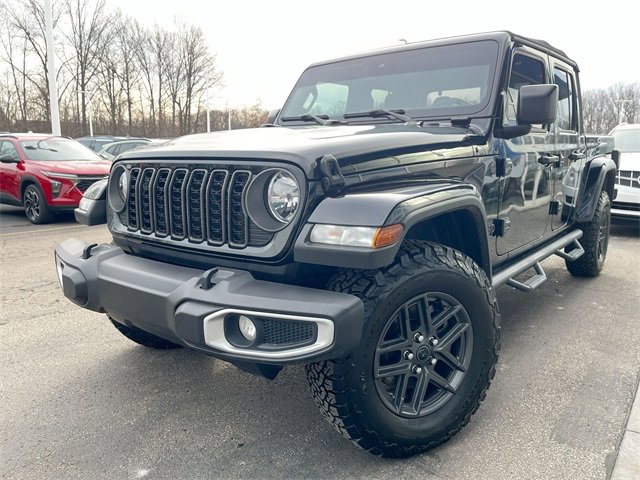 Used 2024 Jeep Gladiator Sport