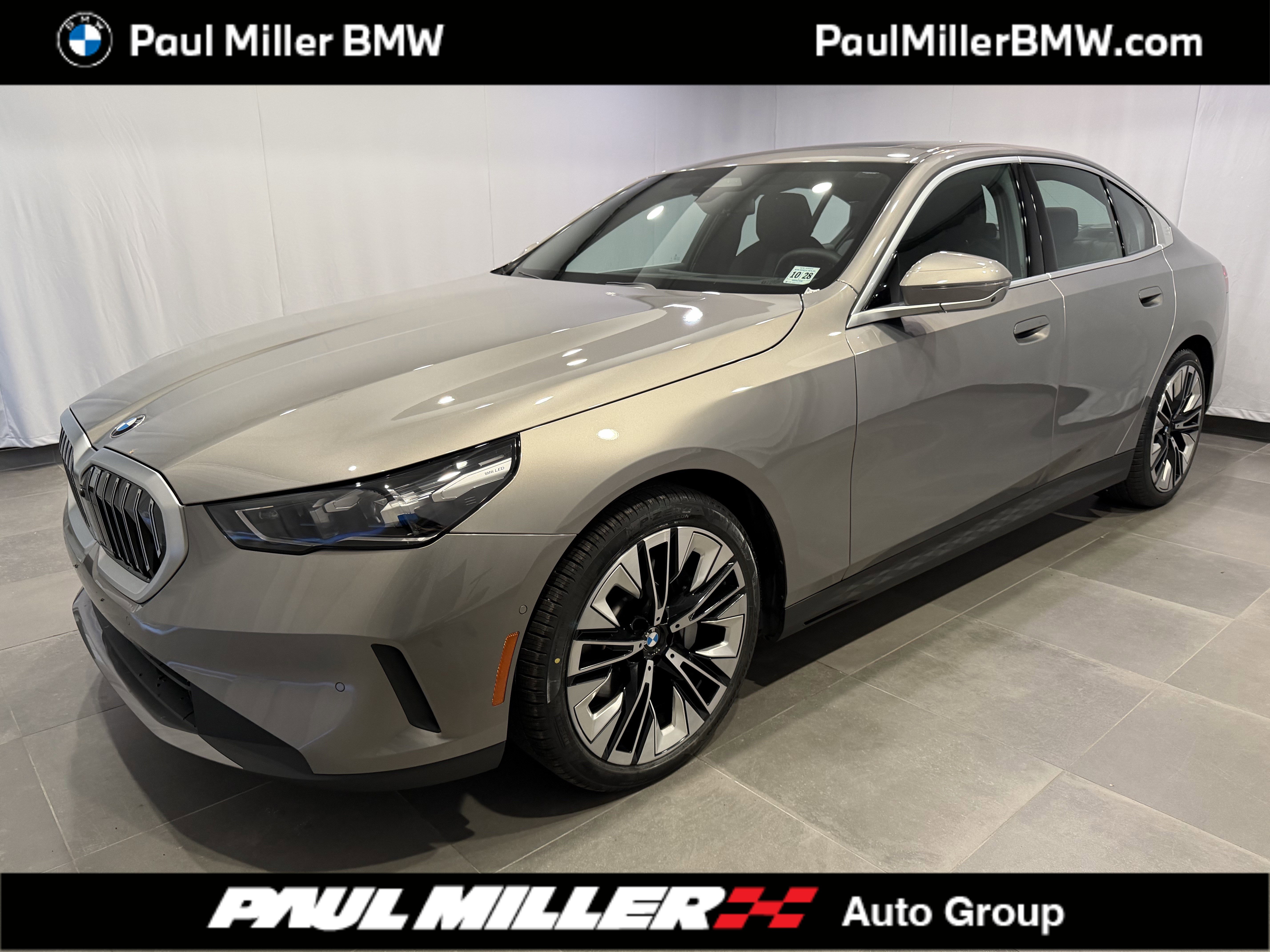 Certified 2024 BMW 530i xDrive w/ Premium Package image 1