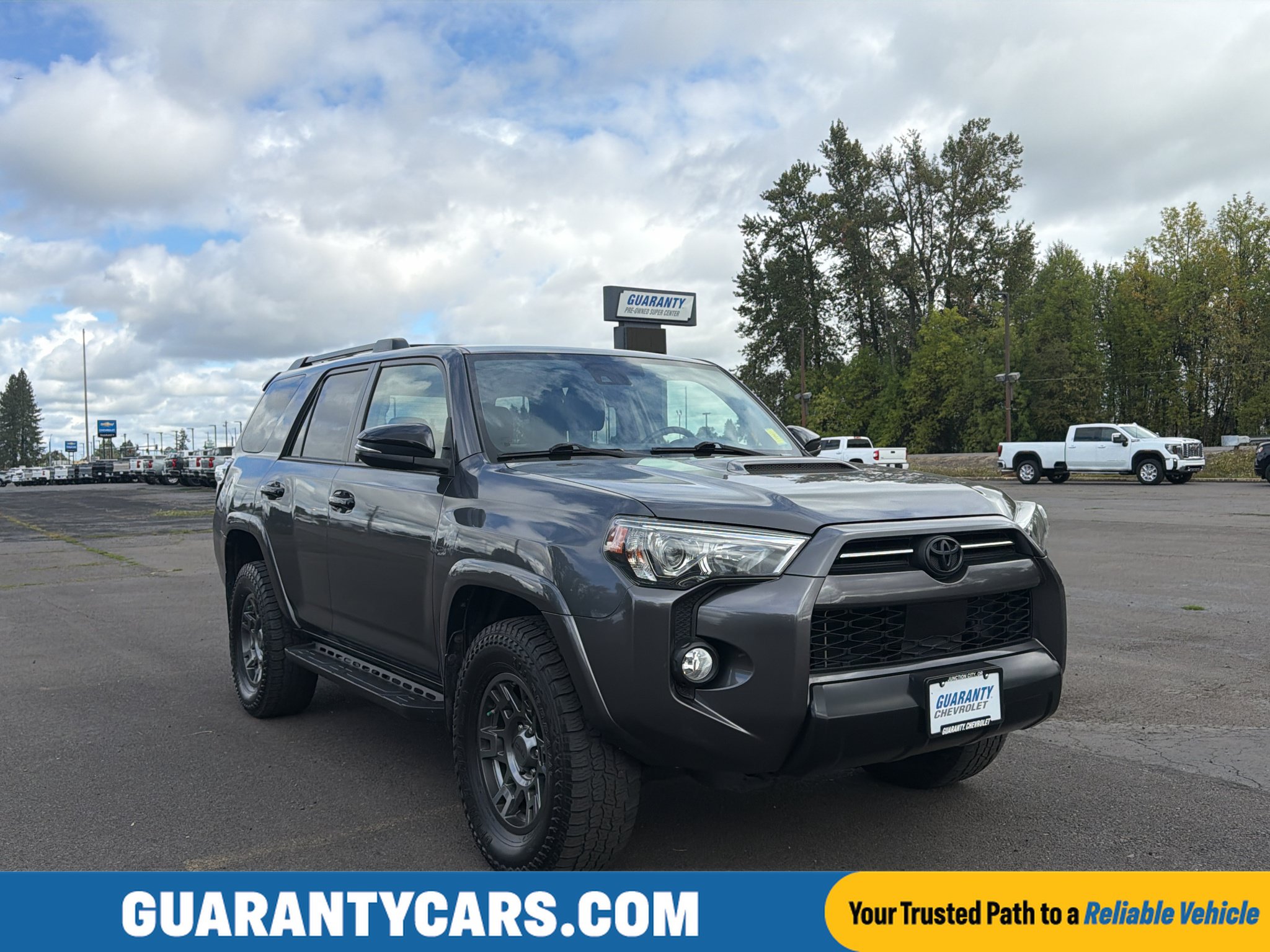 Used 2020 Toyota 4Runner Venture AWD/4WD image 1