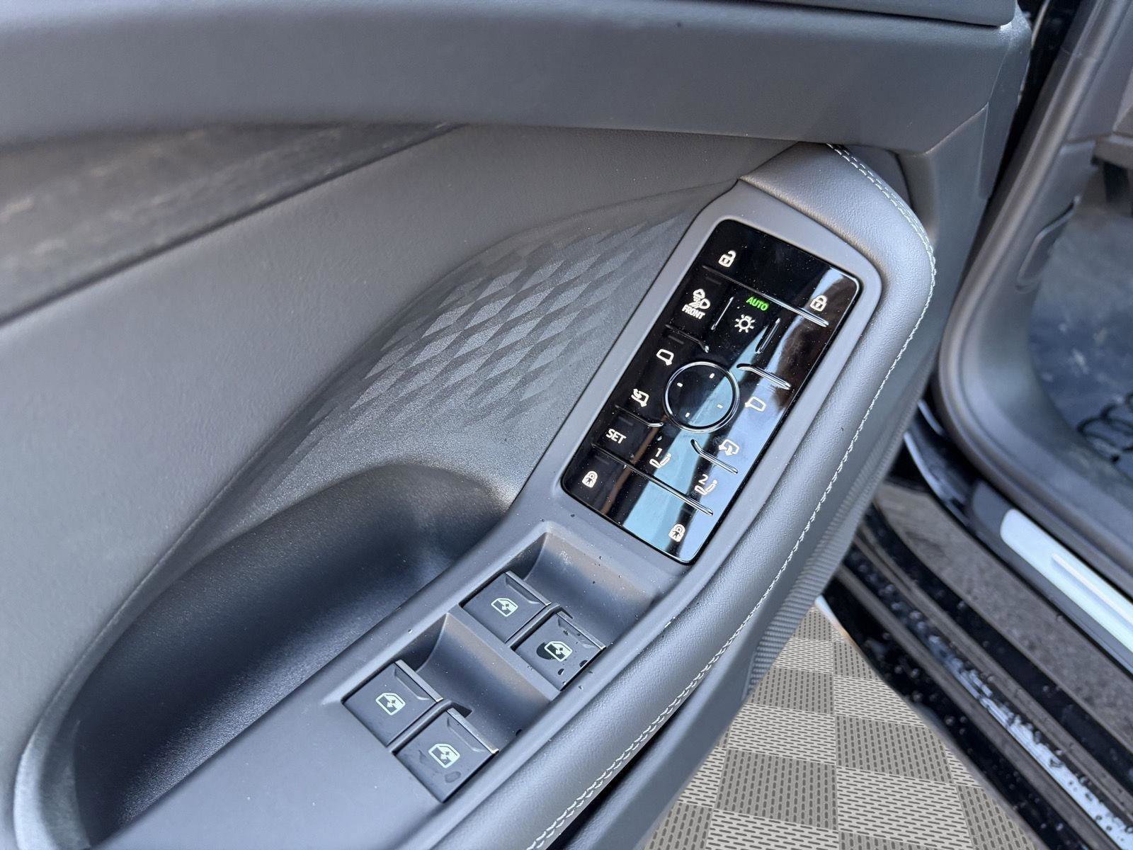 New 2026 Audi A6 Premium Plus AWD/4WD image 12