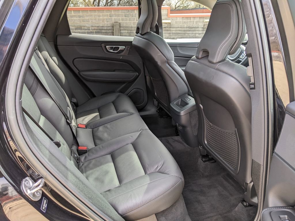 Certified 2023 Volvo XC60 B5 Plus w/ Climate Package image 25