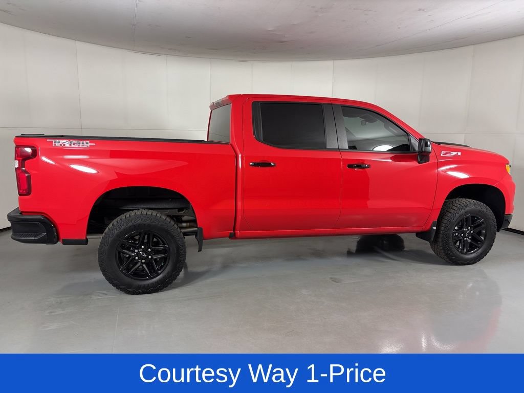Used 2024 Chevrolet Silverado 1500 LT Trail Boss AWD/4WD image 12