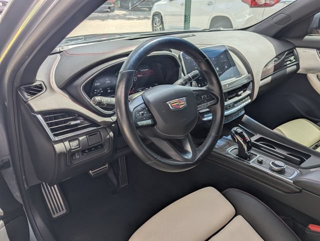 Used 2023 Cadillac CT5 V w/ Premium Package RWD image 8