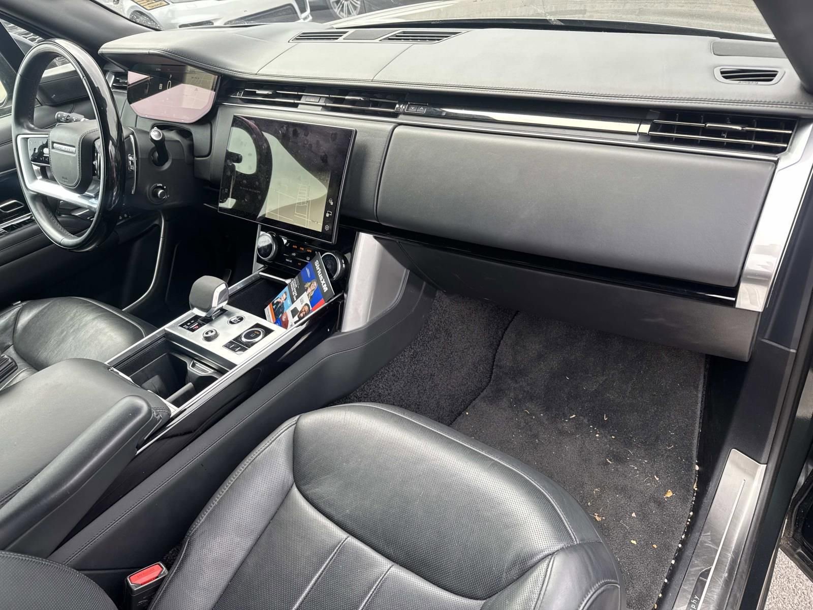 Used 2023 Land Rover Range Rover Long Wheelbase Autobiography AWD/4WD image 13