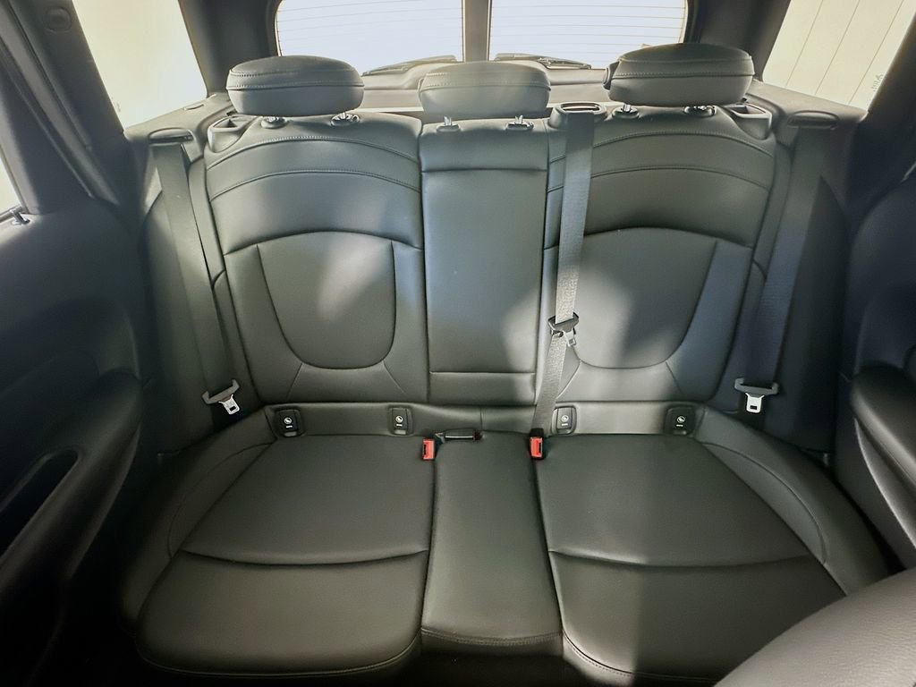 Used 2019 MINI Cooper Clubman ALL4 image 13