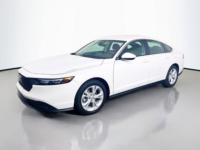 Certified 2025 Honda Accord LX image 5