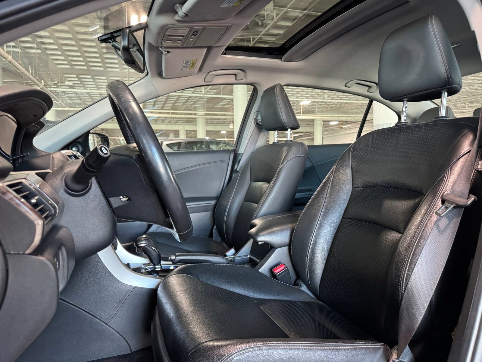 Used 2017 Honda Accord EX-L image 12
