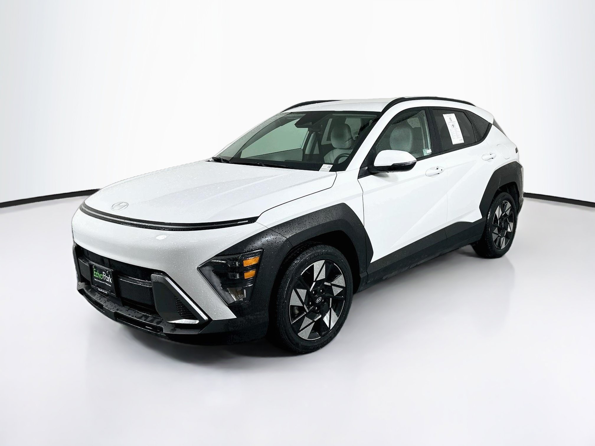 Used 2025 Hyundai Kona SEL FWD image 3