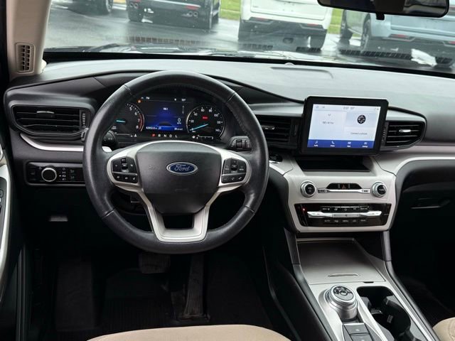 Certified 2024 Ford Explorer XLT AWD/4WD image 5