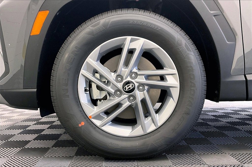 New 2026 Hyundai Tucson SE image 12