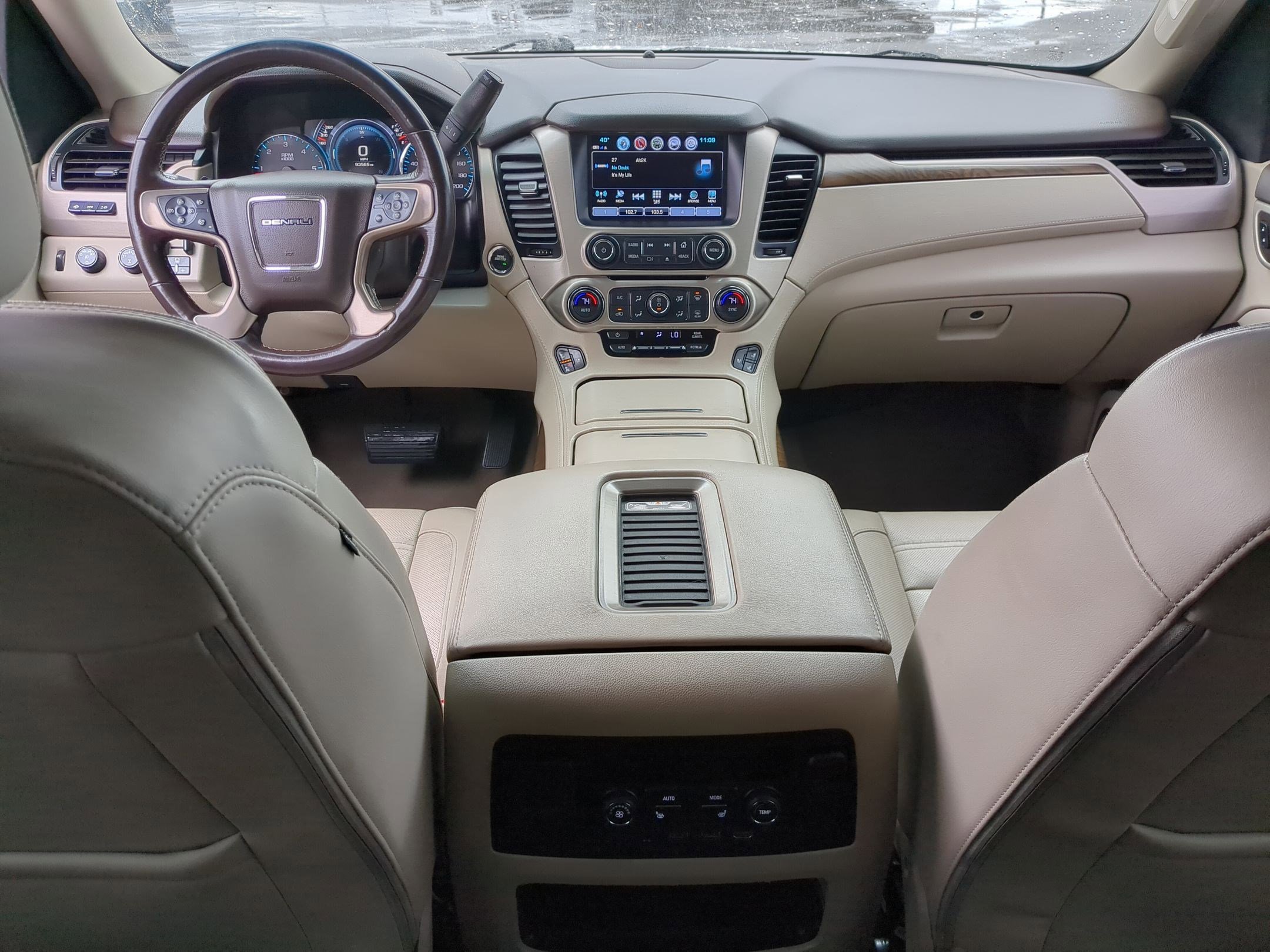Used 2019 GMC Yukon Denali image 26