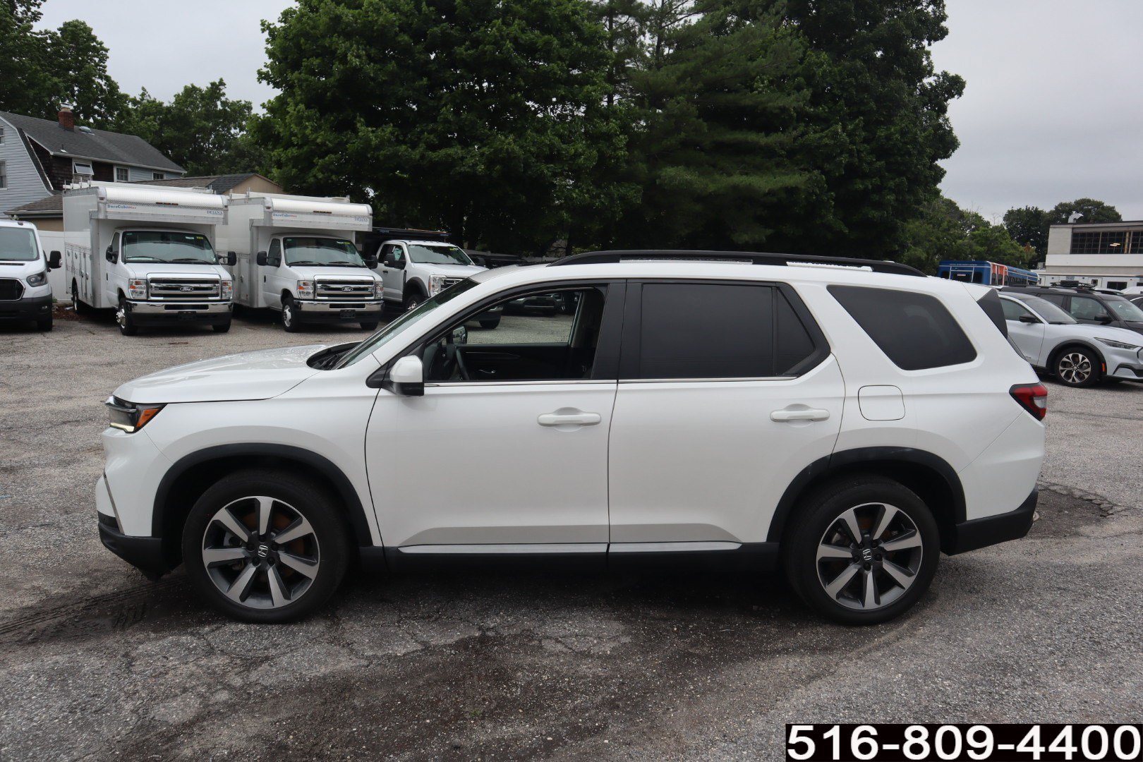 Used 2023 Honda Pilot Elite image 8