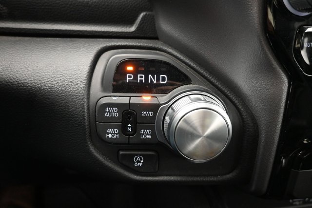 Used 2026 RAM 1500 Laramie AWD/4WD image 9