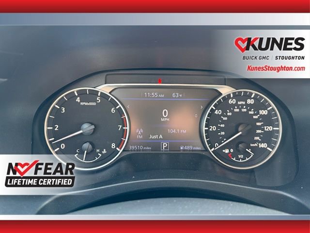 Used 2025 Nissan Altima 2.5 SV FWD image 29