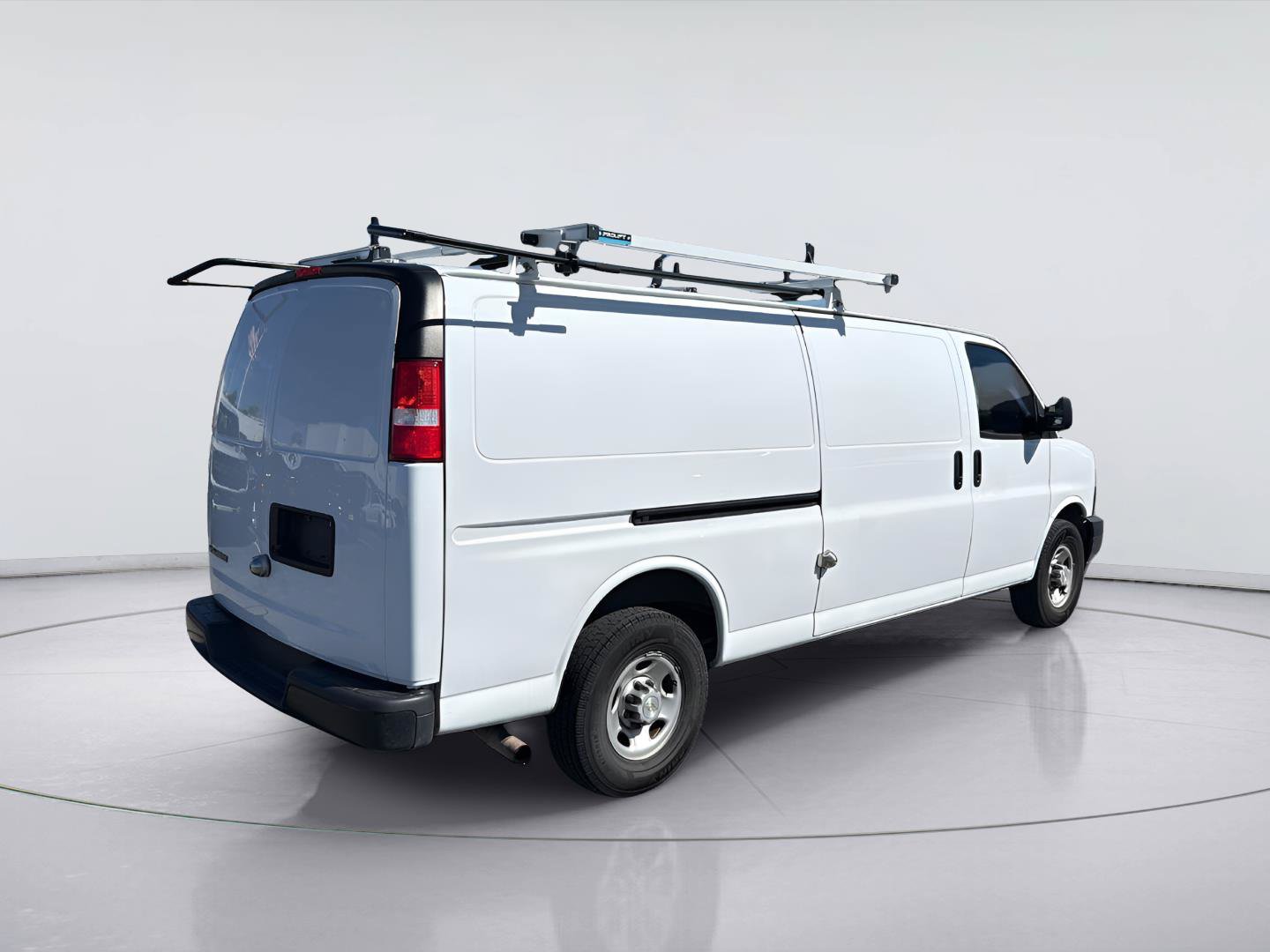 Used 2023 Chevrolet Express 2500 Extended w/ Driver Convenience Package RWD image 3