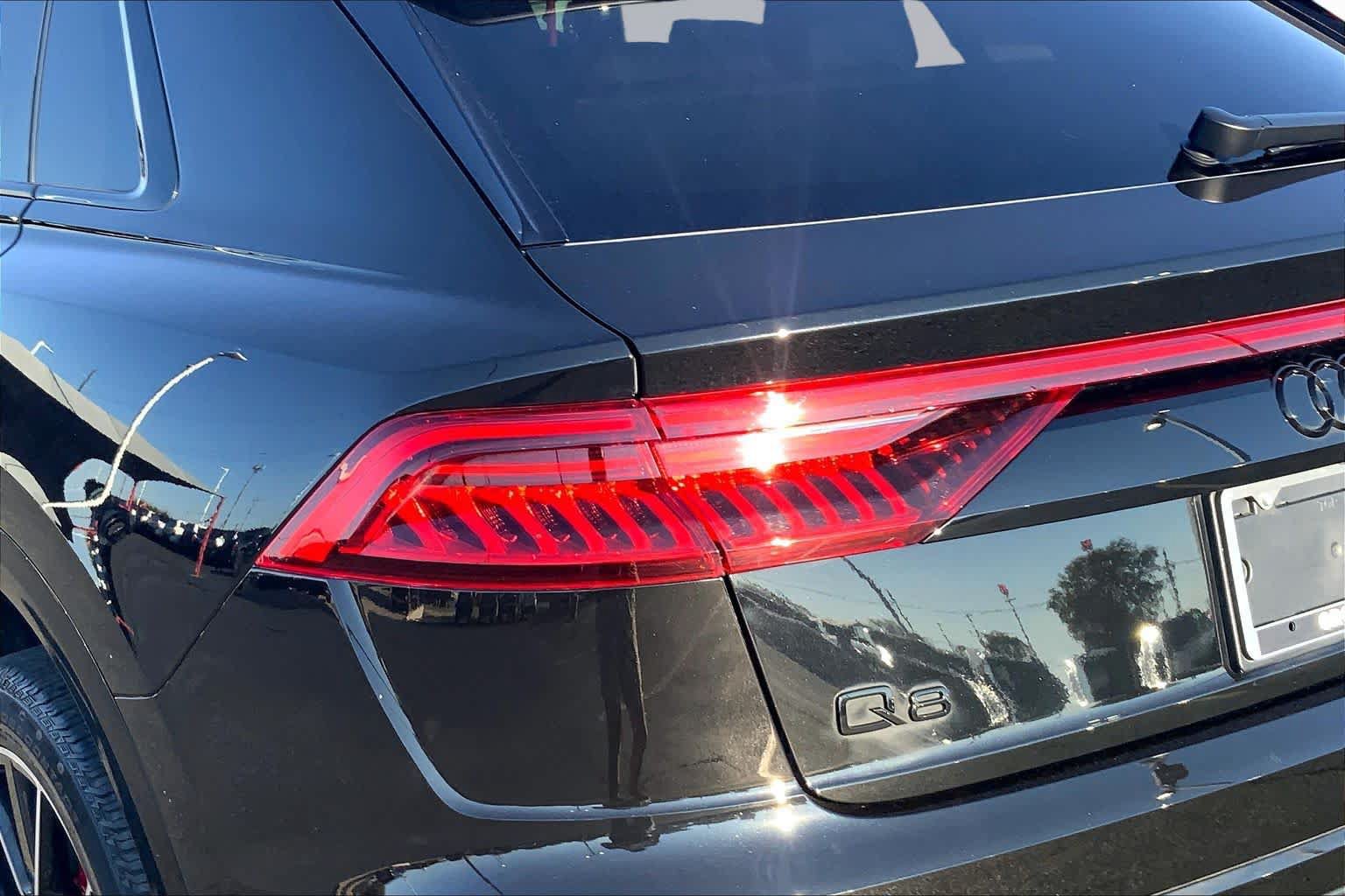 Used 2023 Audi Q8 Prestige w/ Prestige Package AWD/4WD image 29