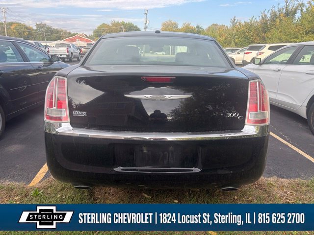 Used 2013 Chrysler 300 C RWD image 5