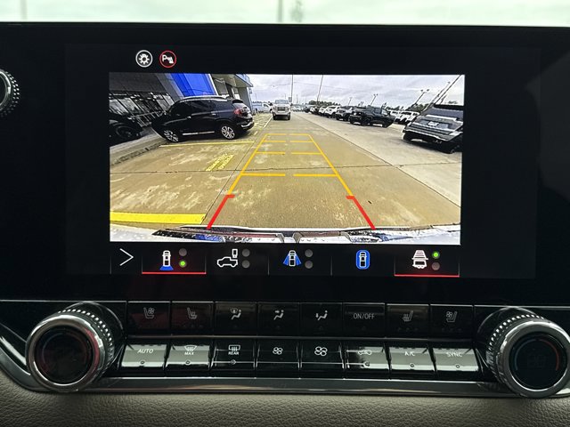 New 2026 GMC Canyon Denali image 9