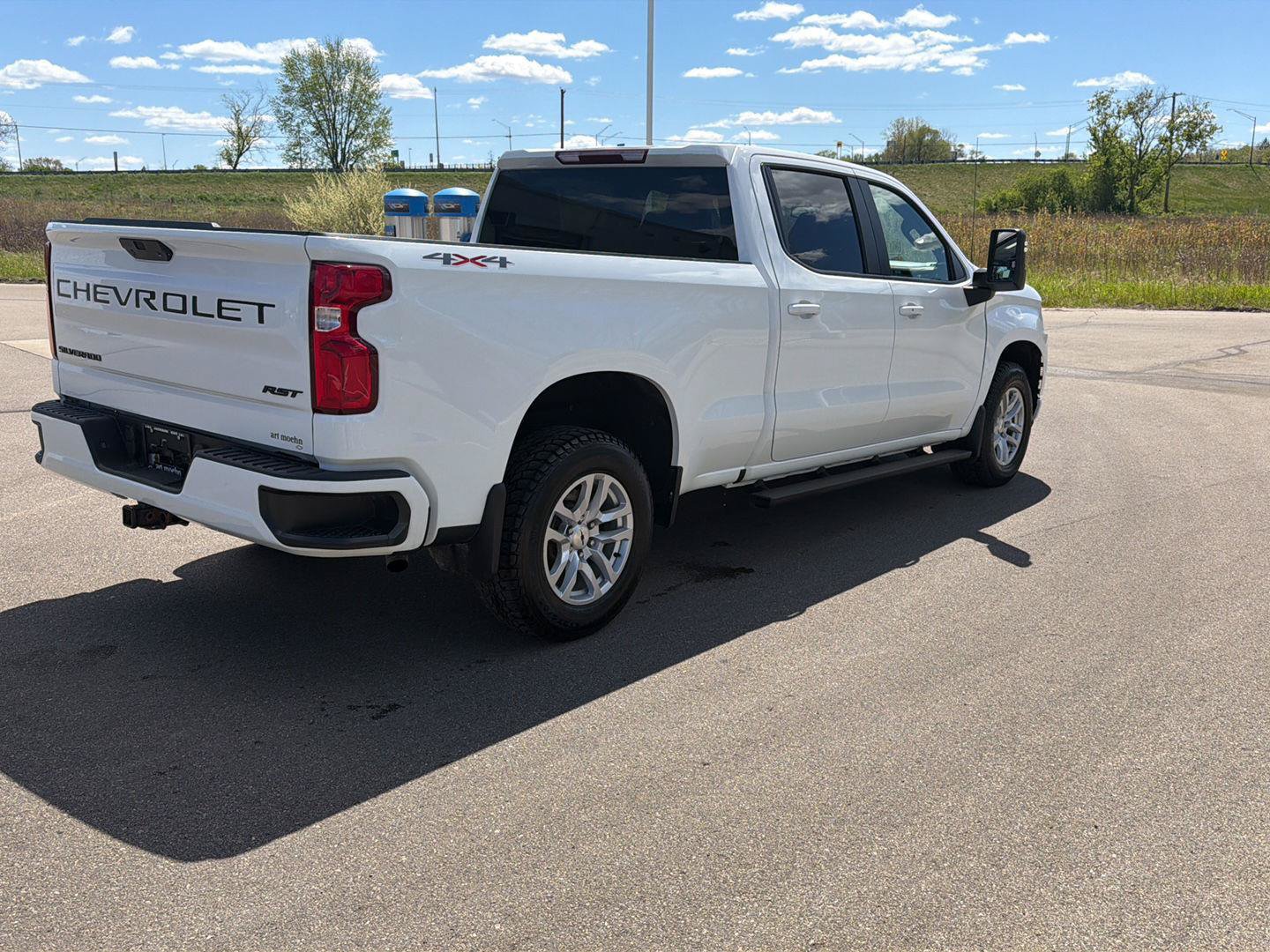Used 2022 Chevrolet Silverado 1500 RST w/ Bed Protection Package AWD/4WD image 5