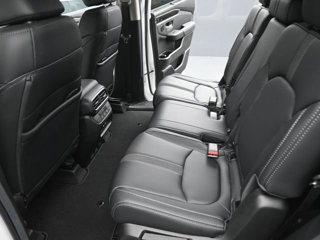 Used 2025 Honda Pilot EX-L image 13