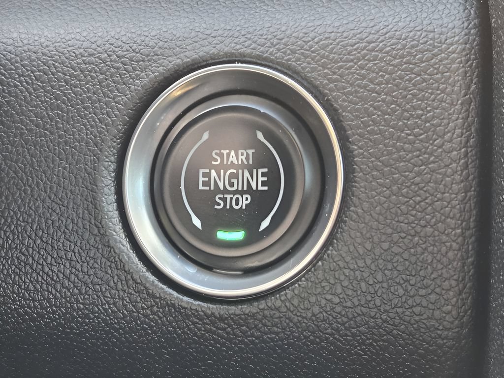 Used 2025 GMC Acadia AT4 w/ LPO, Floor Liner Package AWD/4WD image 19