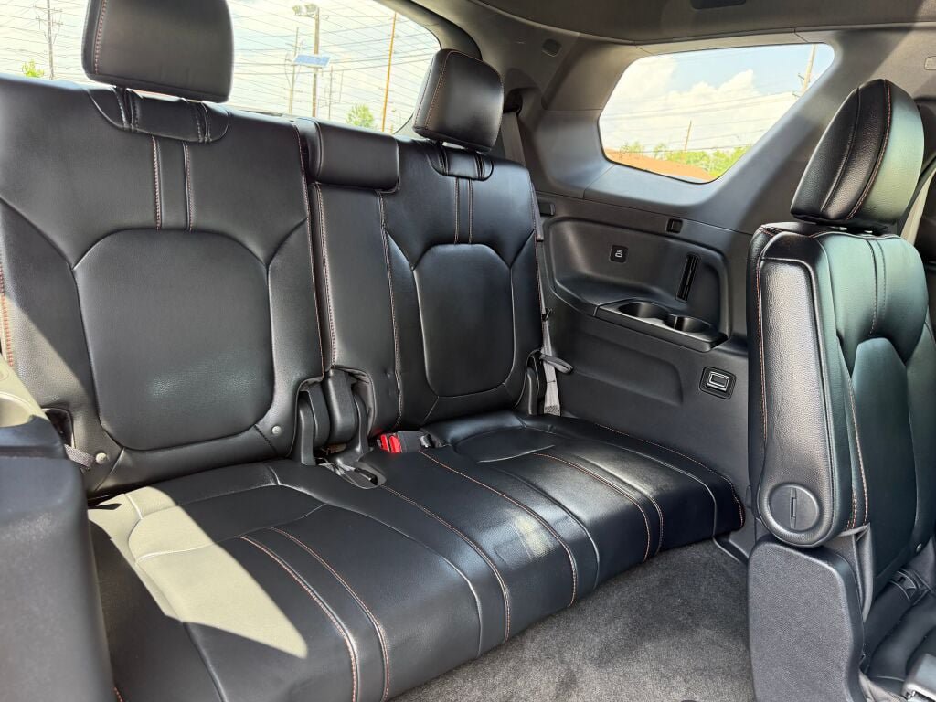 Used 2023 Honda Pilot TrailSport image 27