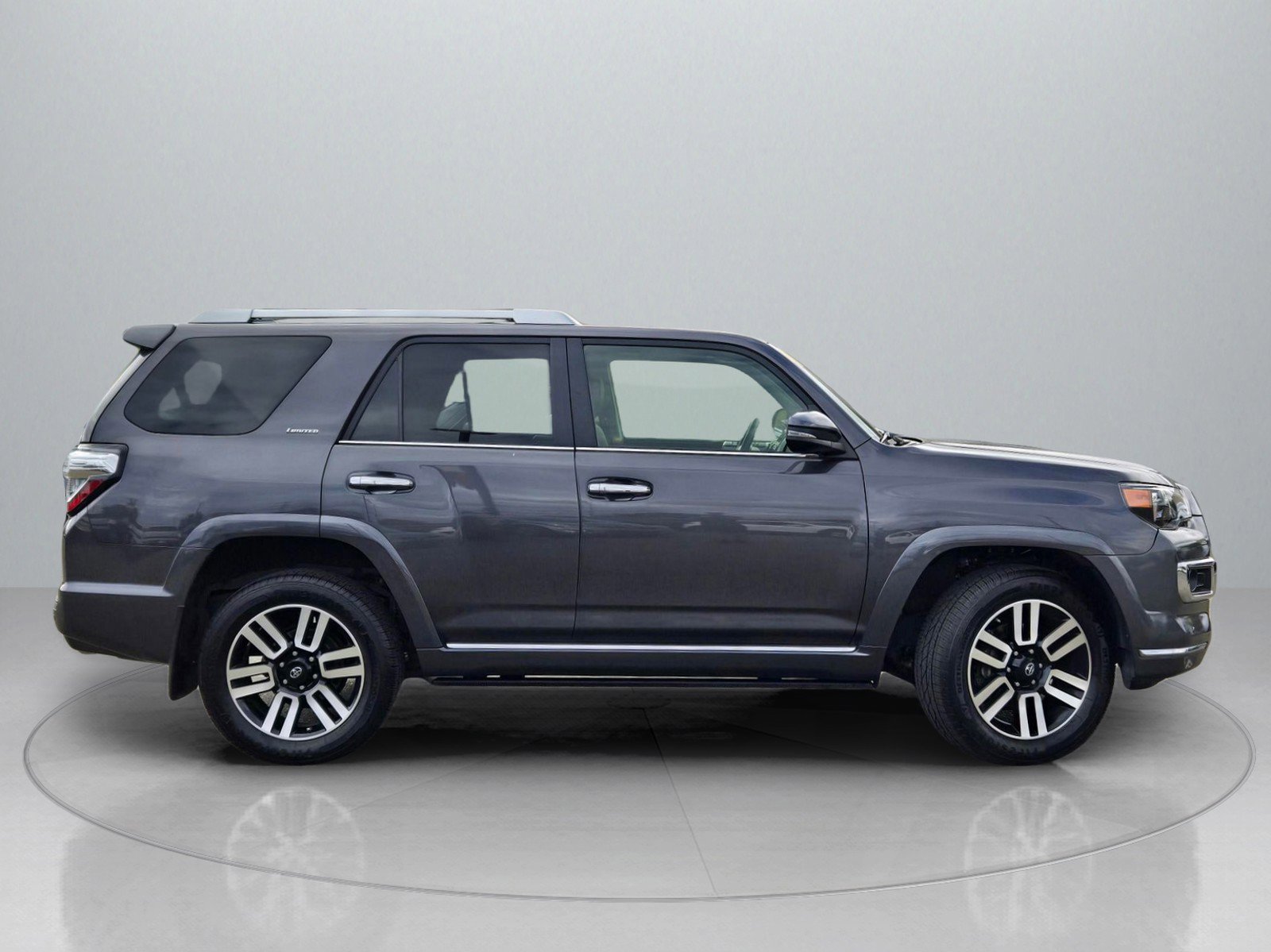 Used 2018 Toyota 4Runner Limited image 9