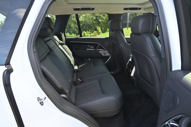 Used 2025 Land Rover Range Rover SE AWD/4WD image 21