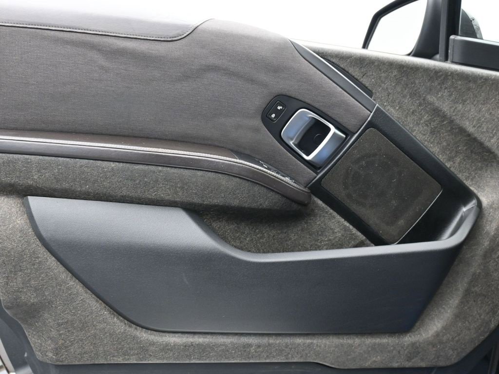 Used 2014 BMW i3 w/ Range Extender image 9