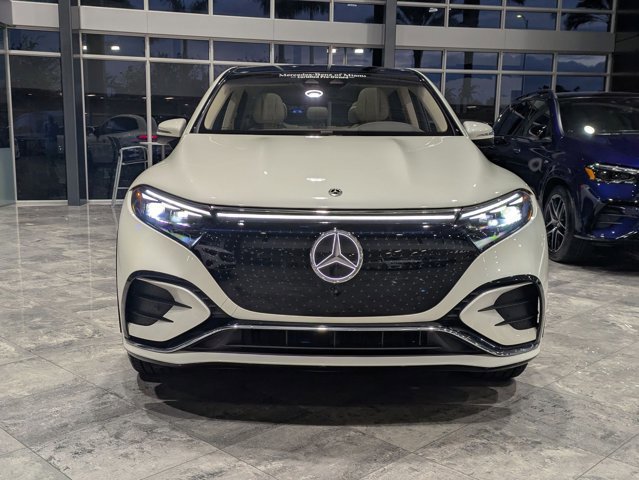 Certified 2023 Mercedes-Benz EQS 580 4MATIC SUV image 2